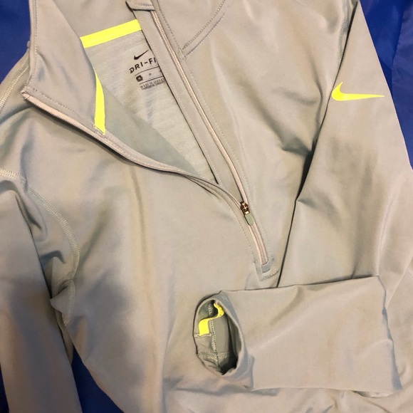 Women’s Nike Dri-fit running top M - Picture 6 of 7